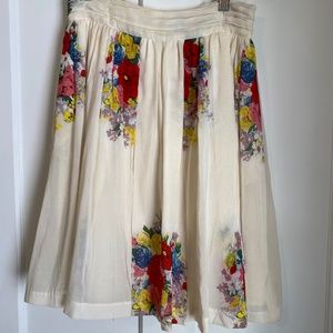Anthropologie Silk Flowered skirt size 4